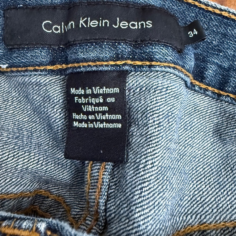 Calvin Klein Jeans Mens Blue Denim Straight Leg Jeans Size 34x32 Distressed Hem - Picture 6 of 10